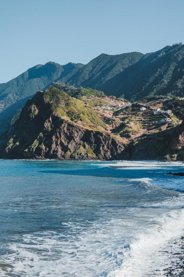 Nature Madeira Guest House 포르투다크루즈 외부 사진